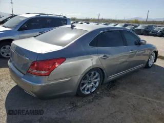 2013 Hyundai Equus Signature with VIN KMHGH4JH4DU058836, listed as a Copart auction lot 51837815 with 112,093 mi miles and Salvage Title. Bid and sale history available at DreamBid. Image 3.