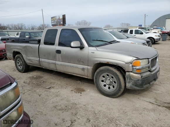 2000 GMC Sierra 1500 SLT with VIN 1GTEC19T2YE237846, listed as a Copart auction lot 44731925 with 391,409 mi miles and Clean Title. Bid and sale history available at carsss.com. Image 4.