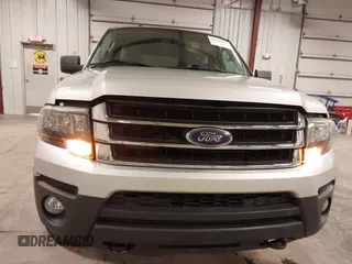 2015 Ford Expedition XL z VIN 1FMJU1GT2FEF24210, wystawiony jako IAAI lot #42146158 z przebiegiem 213 276 mil mil oraz . Historia ofert i sprzedaży dostępna na DreamBid. Obrazek 13.