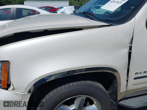 2013 Chevrolet Avalanche LTZ with VIN 3GNTKGE71DG122204, listed as a IAAI auction lot 42513923 with 152,733 mi miles and . Bid and sale history available at DreamBid. Image 20.