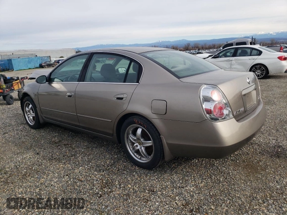 2005 Nissan Altima 2.5 with VIN 1N4AL11D45C137974, listed as a Copart auction lot 86982304 with 186,750 mi miles and Salvage Title. Bid and sale history available at carsss.com. Image 2.