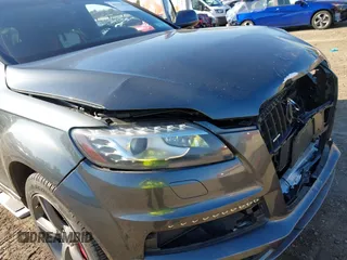 2015 Audi Q7 3.0T S line Prestige with VIN WA1DGAFE8FD015458, listed as a IAAI auction lot 41753940 with 62,233 mi miles. Bid and sale history available at carsss.com. Image 18.