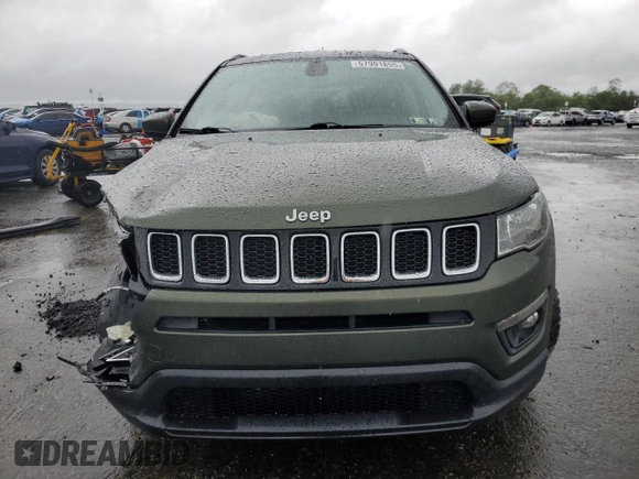 2019 Jeep Compass Latitude z VIN 3C4NJDBB8KT674296, wystawiony jako Copart lot #57901855 z przebiegiem 76 339 mil mil oraz Szkoda całkowita • Salvage title. Historia ofert i sprzedaży dostępna na DreamBid. Obrazek 5.