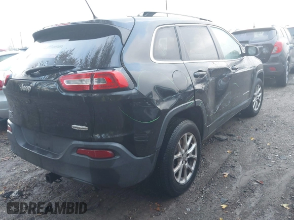 2016 Jeep Cherokee Latitude with VIN 1C4PJMCB0GW360103, listed as a IAAI auction lot 40788185 with 132,894 mi miles. Bid and sale history available at carsss.com. Image 4.