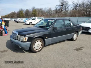 1993 Mercedes-Benz 190 z VIN WDBDA29D9PG074436, wystawiony jako Copart lot #47626005 z przebiegiem 185 226 mil mil oraz Tytuł czysty. Historia ofert i sprzedaży dostępna na DreamBid. Obrazek 1.