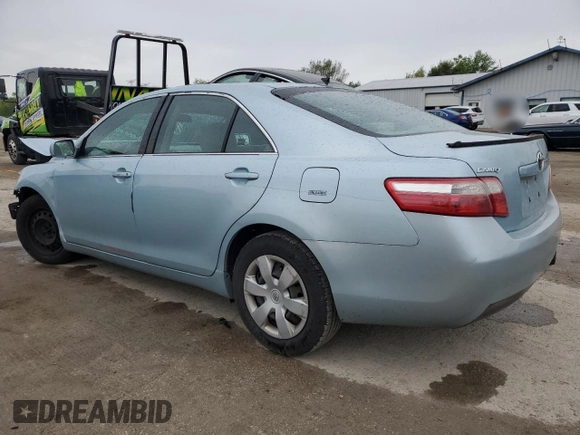 2008 Toyota Camry LE z VIN 4T4BE46KX8R038125, wystawiony jako Copart lot #56580565 z przebiegiem 203 677 mil mil oraz Szkoda całkowita • Salvage title. Historia ofert i sprzedaży dostępna na DreamBid. Obrazek 2.