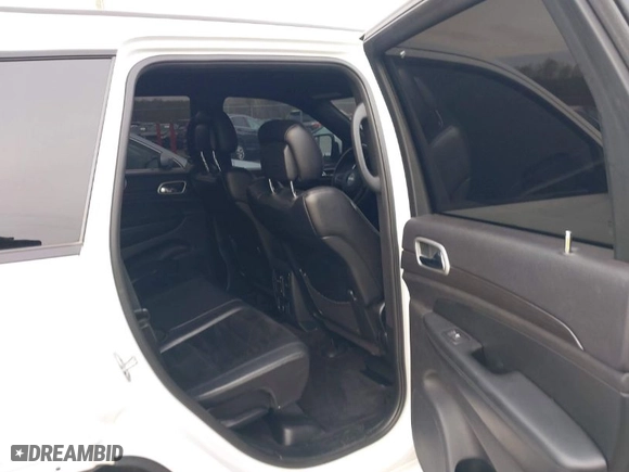 2018 Jeep Grand Cherokee Altitude with VIN 1C4RJFAG1JC295239, listed as a IAAI auction lot 41917900 with 92,171 mi miles. Bid and sale history available at carsss.com. Image 8.