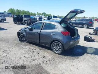 2020 Toyota Yaris LE z VIN 3MYDLBJV3LY703134, wystawiony jako IAAI lot #41984738 z przebiegiem 169 094 mil mil oraz . Historia ofert i sprzedaży dostępna na DreamBid. Obrazek 3.