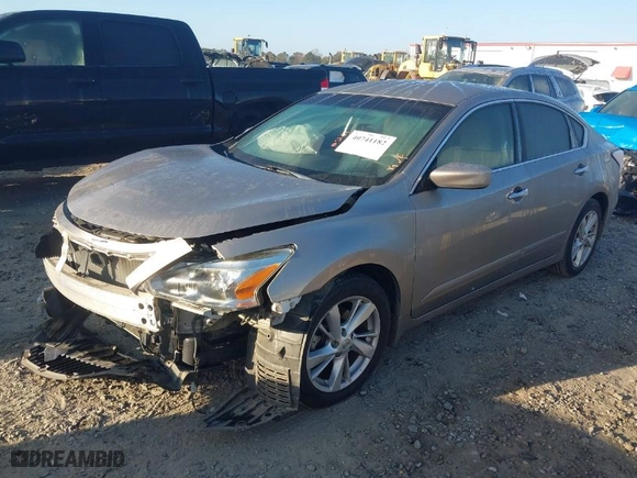 2014 Nissan Altima 2.5 with VIN 1N4AL3AP2EC141527, listed as a IAAI auction lot 40741182 with 60,826 mi miles. Bid and sale history available at carsss.com. Image 2.