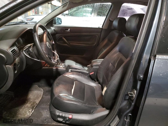 2003 Volkswagen Passat GLX with VIN WVWRH63B93P439225, listed as a Copart auction lot 47828655 with 149,263 mi miles and Salvage Title. Bid and sale history available at carsss.com. Image 7.