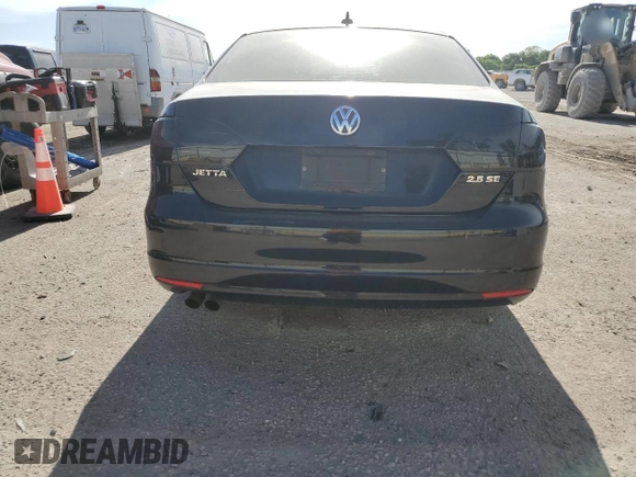 2013 Volkswagen Jetta SE with VIN 3VWDX7AJ5DM443466, listed as a Copart auction lot 56181425 with 131,557 mi miles and Salvage title. Bid and sale history available at DreamBid. Image 6.