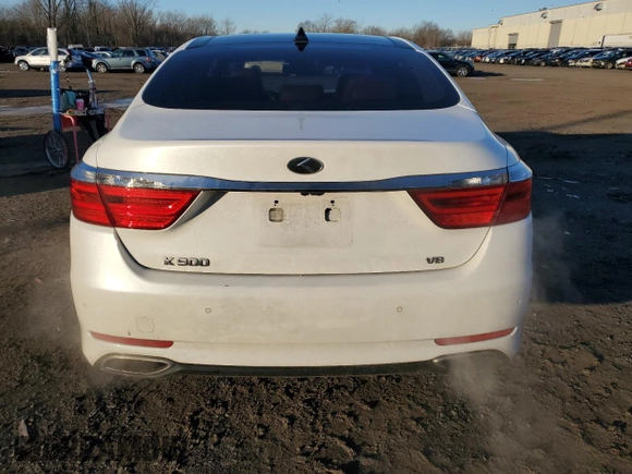 2016 Kia K900 Luxury with VIN KNALW4D41G6031150, listed as a Copart auction lot 84642644 with 128,068 mi miles and Salvage Title. Bid and sale history available at carsss.com. Image 6.