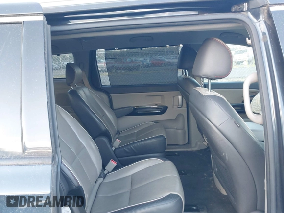 2016 Kia Sedona SX with VIN KNDMC5C10G6158467, listed as a IAAI auction lot 41733034 with 123,306 mi miles and . Bid and sale history available at carsss.com. Image 8.
