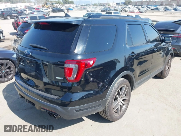 2018 Ford Explorer Sport с VIN 1FM5K8GT3JGC00650, выставлен на аукционе IAAI как лот 42487631 с пробегом 73 787 миль миль и . История ставок и продаж доступна на DreamBid. Изображение 4.