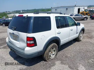 2007 Ford Explorer XLT z VIN 1FMEU63E57UA47477, wystawiony jako IAAI lot #42646649 z przebiegiem 33 296 mil mil oraz . Historia ofert i sprzedaży dostępna na DreamBid. Obrazek 4.