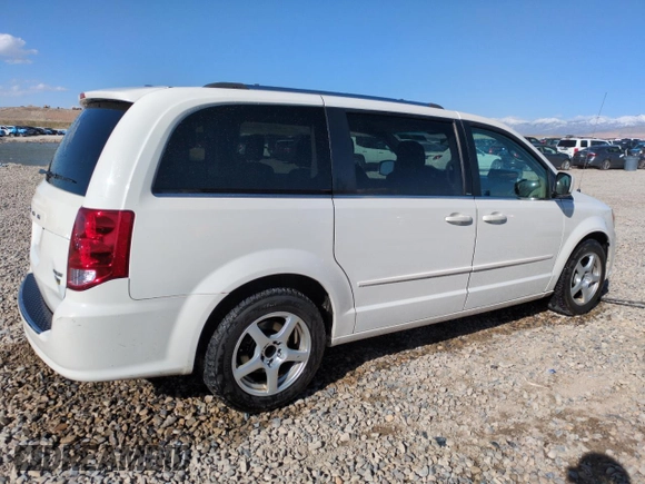 2013 Dodge Grand Caravan Crew with VIN 2C4RDGDG6DR549225, listed as a Copart auction lot 49479425 with 111,012 mi miles and Salvage Title. Bid and sale history available at DreamBid. Image 3.