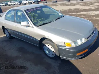 1996 Honda Accord LX with VIN 1HGCD5639TA032042, listed as a IAAI auction lot 41508186 with Not Provided miles and . Bid and sale history available at carsss.com. Image 1.