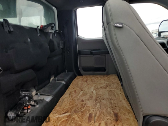 2021 Ford F-250 XL with VIN 1FT7X2B66MEC72939, listed as a Copart auction lot 47655455 with 116,305 mi miles and Salvage title. Bid and sale history available at DreamBid. Image 10.