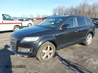 2014 Audi Q7 3.0T Premium with VIN WA1CGAFE8ED007919, listed as a IAAI auction lot 41763536 with 100,064 mi miles. Bid and sale history available at carsss.com. Image 2.