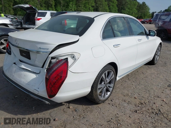 2019 Mercedes-Benz C 300 with VIN 55SWF8EB8KU293103, listed as a IAAI auction lot 41946778 with 47,993 mi miles and . Bid and sale history available at carsss.com. Image 4.