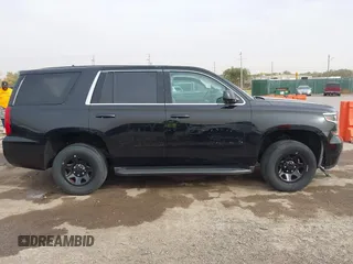 2018 Chevrolet Tahoe Commercial z VIN 1GNLCDEC0JR291831, wystawiony jako IAAI lot #40681194 z przebiegiem 111 711 mil mil oraz . Historia ofert i sprzedaży dostępna na DreamBid. Obrazek 13.