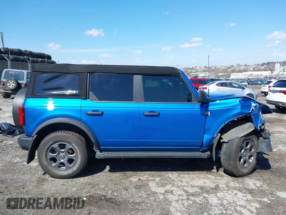2023 Ford Bronco z VIN 1FMEE5BP1PLA88463, wystawiony jako IAAI lot #41871905 z przebiegiem 36 223 mil mil oraz . Historia ofert i sprzedaży dostępna na DreamBid. Obrazek 14.
