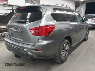 2020 Nissan Pathfinder S with VIN 5N1DR2AN8LC626262, listed as a IAAI auction lot 41901620 with 83,744 mi miles. Bid and sale history available at carsss.com. Image 4.