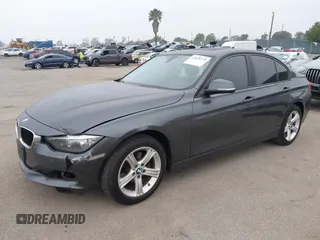 2015 BMW 3 Series 328i с VIN WBA3C1C5XFK123459, выставлен на аукционе IAAI как лот 42439775 с пробегом 94 147 миль миль и . История ставок и продаж доступна на DreamBid. Изображение 17.