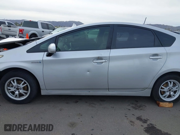2010 Toyota Prius II with VIN JTDKN3DU5A0013143, listed as a IAAI auction lot 41793661 with 460,723 mi miles. Bid and sale history available at carsss.com. Image 14.