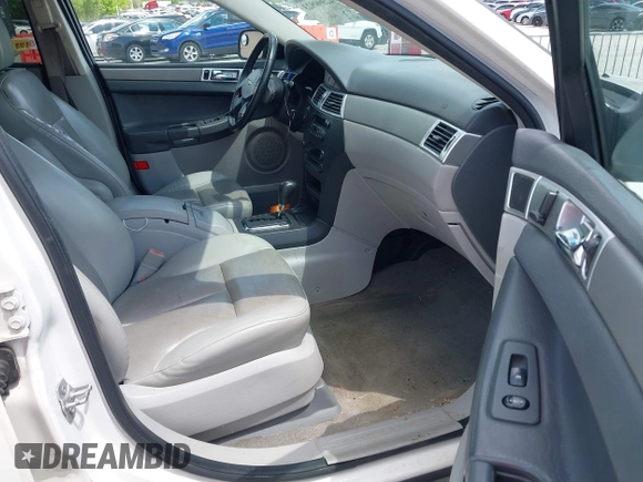 2007 Chrysler Pacifica Touring with VIN 2A8GM68X27R250355, listed as a IAAI auction lot 42090823 with 189,071 mi miles and . Bid and sale history available at DreamBid. Image 5.