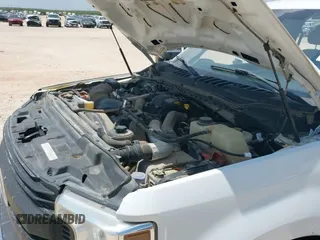 2018 Ford F-250 XL z VIN 1FT7W2BT4JEB88784, wystawiony jako IAAI lot #42976667 z przebiegiem 249 335 mil mil oraz . Historia ofert i sprzedaży dostępna na DreamBid. Obrazek 17.