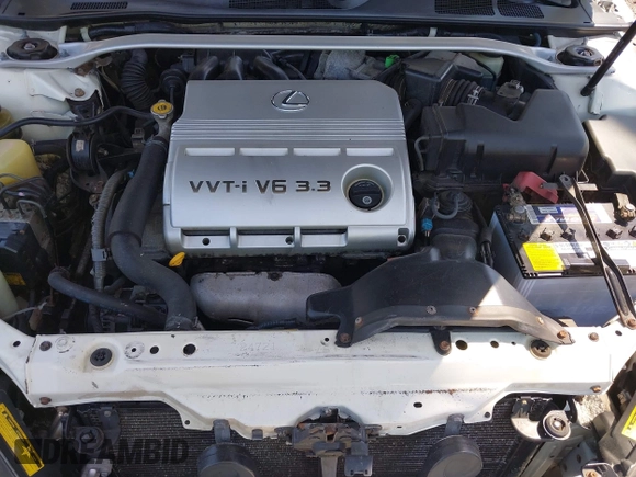 2004 Lexus ES 330 with VIN JTHBA30G145039952, listed as a IAAI auction lot 42114092 with 201,687 mi miles. Bid and sale history available at carsss.com. Image 10.