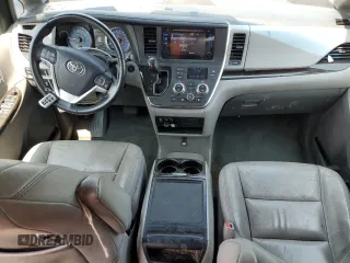 2017 Toyota Sienna XLE Auto Access Seat with VIN 5TDYZ3DC2HS879086, listed as a Copart auction lot 63420055 with 91,918 mi miles and Clean title. Bid and sale history available at DreamBid. Image 8.