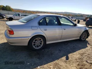 2003 BMW 5 Series 525iA with VIN WBADT434X3G024331, listed as a Copart auction lot 77311334 with 246,822 mi miles and Salvage Title. Bid and sale history available at carsss.com. Image 3.