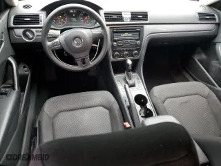 2012 Volkswagen Passat S w/Appearance with VIN 1VWAH7A30CC100422, listed as a Copart auction lot 47727135 with 167,598 mi miles and Salvage Title. Bid and sale history available at carsss.com. Image 8.