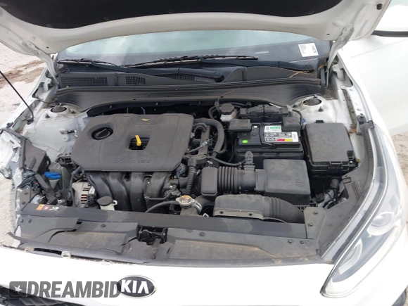 2020 Kia Forte LXS with VIN 3KPF24AD0LE226080, listed as a IAAI auction lot 41624285 with 10,122 mi miles. Bid and sale history available at carsss.com. Image 10.
