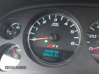 2008 Chevrolet Avalanche LTZ with VIN 3GNFK123X8G268974, listed as a IAAI auction lot 41446129 with 228,628 mi miles. Bid and sale history available at carsss.com. Image 7.