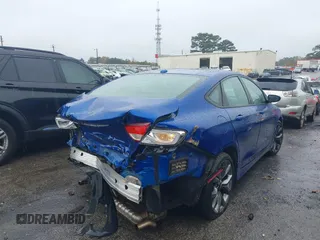 2015 Chrysler 200 S z VIN 1C3CCCBG5FN527287, wystawiony jako IAAI lot #40855530 z przebiegiem 161 575 mil mil oraz . Historia ofert i sprzedaży dostępna na DreamBid. Obrazek 4.