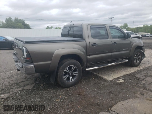 2013 Toyota Tacoma z VIN 3TMLU4EN4DM124465, wystawiony jako Copart lot #58167135 z przebiegiem 116 098 mil mil oraz Szkoda całkowita • Salvage title. Historia ofert i sprzedaży dostępna na DreamBid. Obrazek 3.