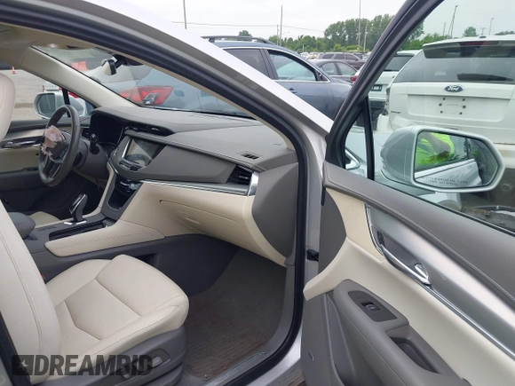 2019 Cadillac XT5 Premium Luxury AWD with VIN 1GYKNFRS6KZ245024, listed as a IAAI auction lot 42490970 with 54,917 mi miles and . Bid and sale history available at DreamBid. Image 5.