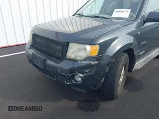 2008 Ford Escape XLT with VIN 1FMCU93148KC14236, listed as a IAAI auction lot 41846221 with 187,443 mi miles. Bid and sale history available at carsss.com. Image 6.