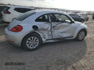 2014 Volkswagen Beetle Entry z VIN 3VWF17AT4EM634714, wystawiony jako Copart lot #83250604 z przebiegiem 133 862 mil mil oraz Szkoda całkowita • Salvage title. Historia ofert i sprzedaży dostępna na DreamBid. Obrazek 3.