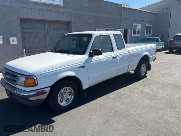 1997 Ford Ranger XLT with VIN 1FTCR14X4VPB27557, listed as a Copart auction lot 44211085 with 46,801 mi miles and Clean Title. Bid and sale history available at carsss.com. Image 2.