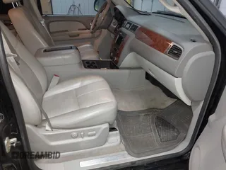 2007 Chevrolet Suburban LT with VIN 1GNFK163X7J176688, listed as a IAAI auction lot 41539285 with 149,751 mi miles and . Bid and sale history available at DreamBid. Image 5.