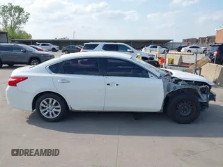 2016 Nissan Altima S with VIN 1N4AL3AP5GN310804, listed as a IAAI auction lot 42044974 with 140,021 mi miles and . Bid and sale history available at carsss.com. Image 14.