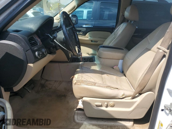 2007 Chevrolet Avalanche LT w/3LT with VIN 3GNFK12367G179644, listed as a Copart auction lot 74242974 with Not Provided miles and Non Repairable. Bid and sale history available at carsss.com. Image 7.