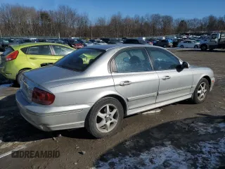 2005 Hyundai Sonata GLS with VIN KMHWF35H75A136678, listed as a Copart auction lot 88984515 with 132,596 mi miles and Salvage Title. Bid and sale history available at carsss.com. Image 3.