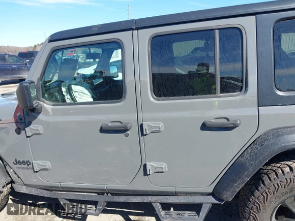2021 Jeep Wrangler Unlimited Willys with VIN 1C4HJXDM6MW587152, listed as a IAAI auction lot 41687729 with 59,730 mi miles and . Bid and sale history available at DreamBid. Image 14.