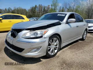 2013 Hyundai Genesis 3.8L z VIN KMHGC4DD8DU223259, wystawiony jako Copart lot #55296675 z przebiegiem 244 032 mil mil oraz Szkoda całkowita • Salvage title. Historia ofert i sprzedaży dostępna na DreamBid. Obrazek 1.