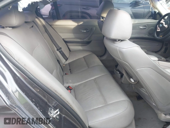 2006 BMW 3 Series 325i with VIN WBAVB135X6KX48911, listed as a IAAI auction lot 40922943 with 199,683 mi miles and . Bid and sale history available at carsss.com. Image 8.